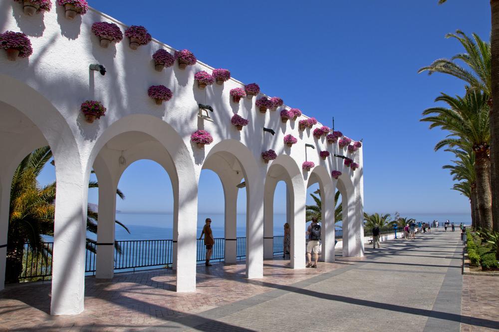 Apartamentos Manuel Martin Nerja Exterior photo